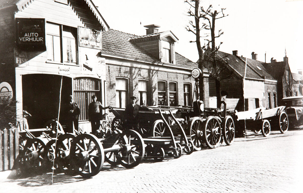 A wagon manufacturer in Holland before World War II.